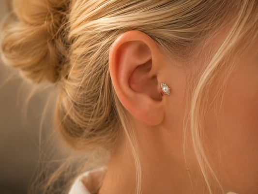 İnci Helix Küpe - Tragus